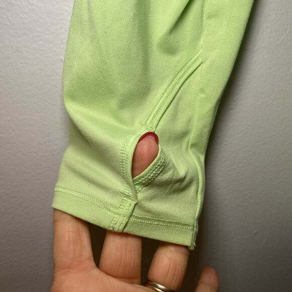 Athleta Women's size Large Green Lightweight Long Sleeve Shirt Athletic Active - Picture 4 of 9